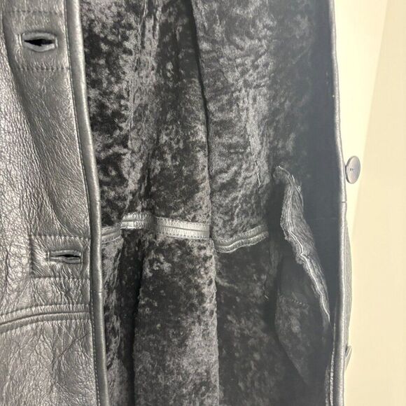 Women's Black Shearling Overcoat Size 42 (EUR) XL (US) - Picture 6 of 12